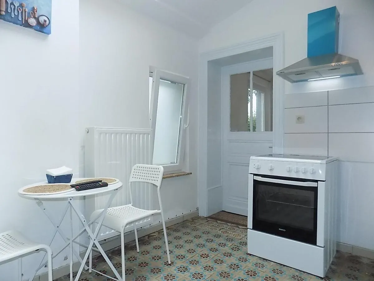 Apartamento Maison Lydie - Meuble De Vacances 3 Etoiles Charleroi